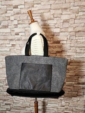 DSW Tote Travel Gym Bag With Botton Zipper Compartment & Outside Pocket